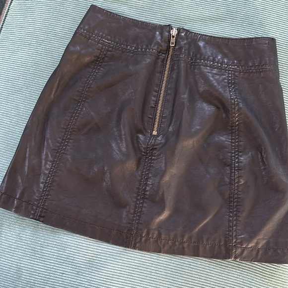Free people leather look skirt - Picture 2 of 5